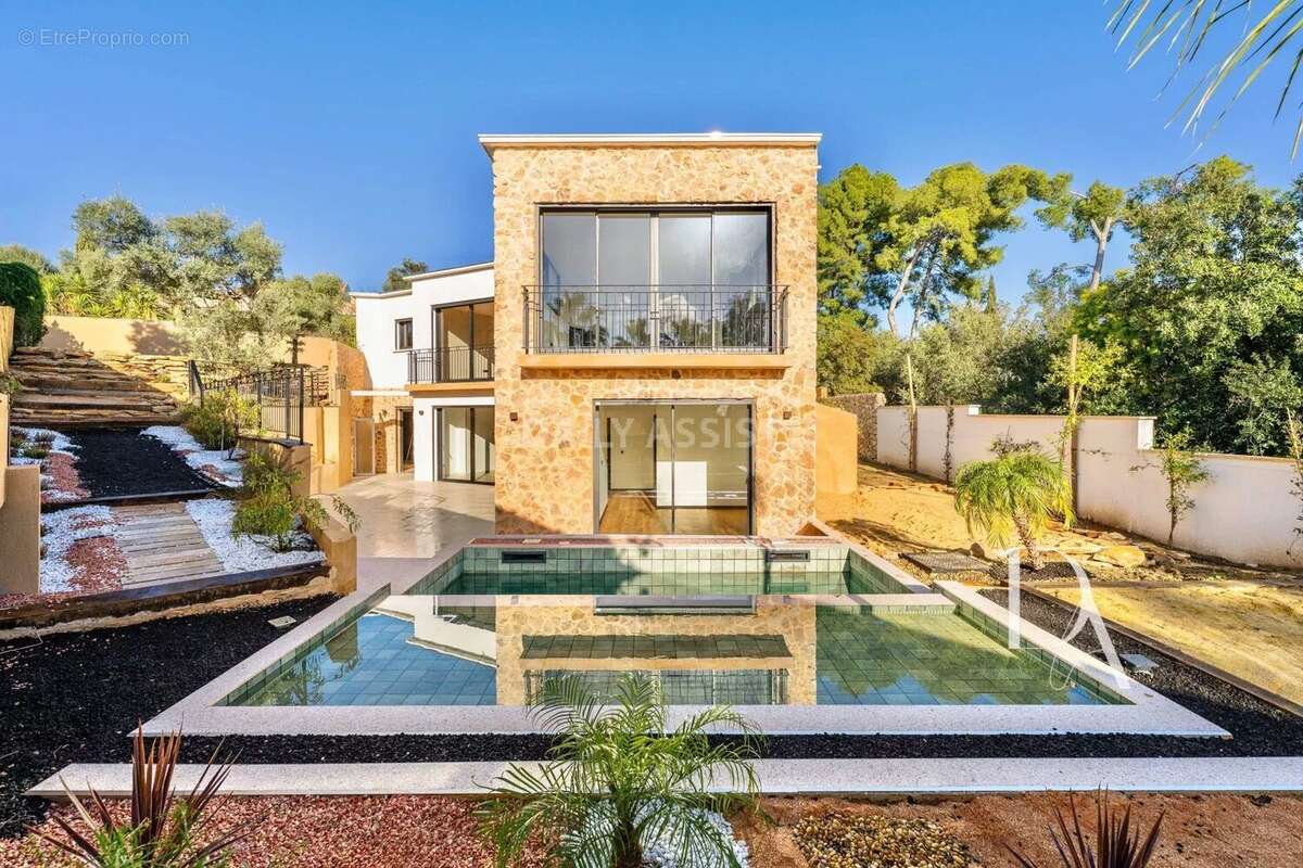 Maison Neuve Vue Dégagée Saint Cyr sur Mer - photo 5