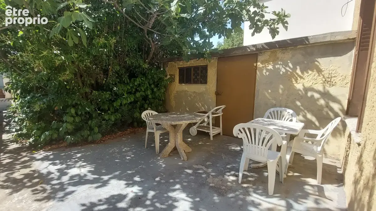 AVIGNON – Quartier Croix Rouge – Maison 5 pièces avec garage et jardin arboré - photo 5
