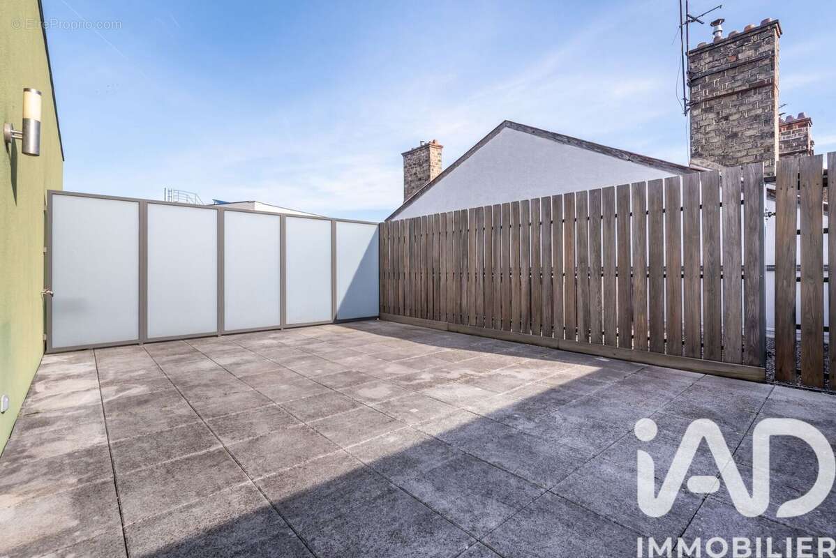 Photo 2 - Appartement à VILLEURBANNE