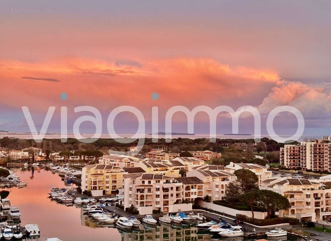 Appartement à MANDELIEU-LA-NAPOULE