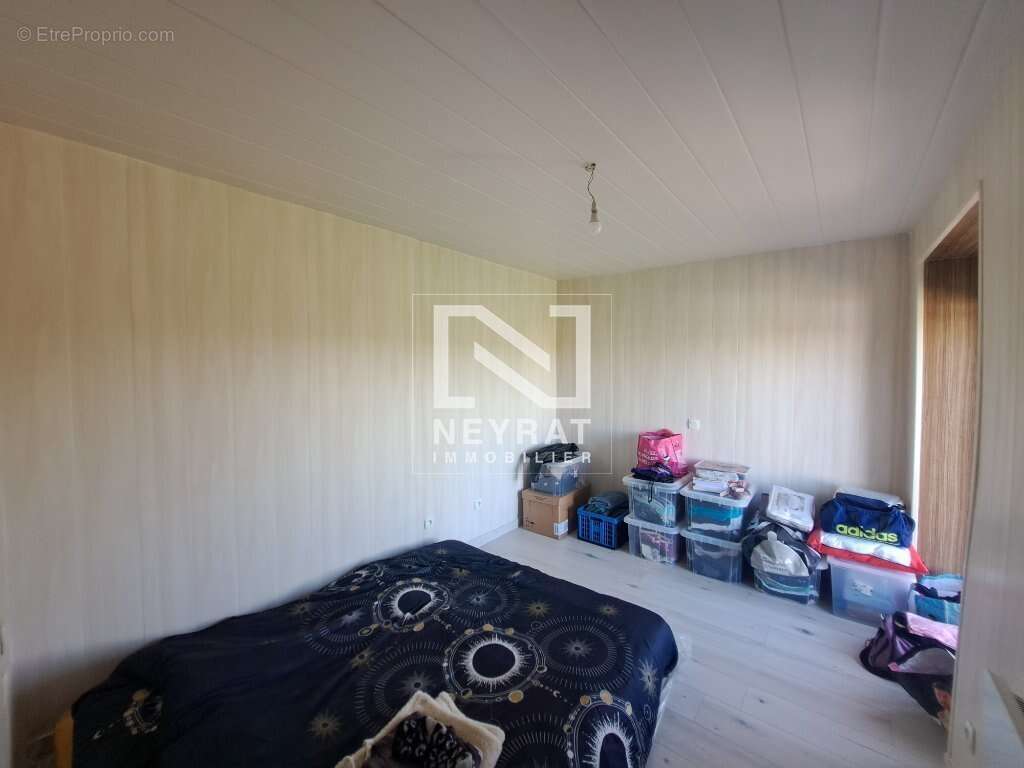 Maison à SAINT-LEGER-DU-BOIS