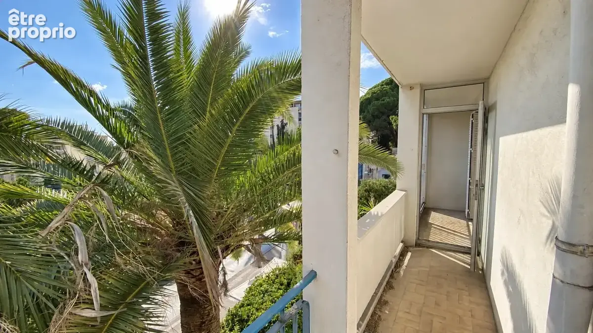 Cannes - bas croix des gardes - vente 2 pièces de 46,14 m2 - balcon - cave - photo 8