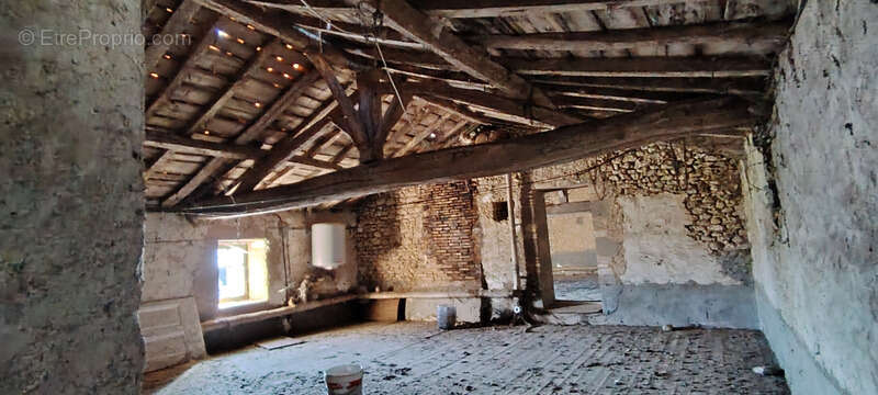 Maison à ASSAIS-LES-JUMEAUX