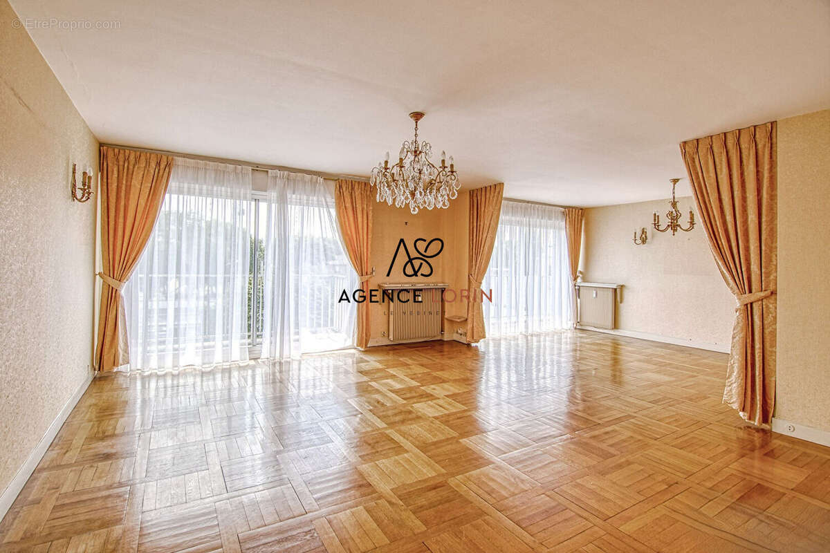 Appartement à LE VESINET