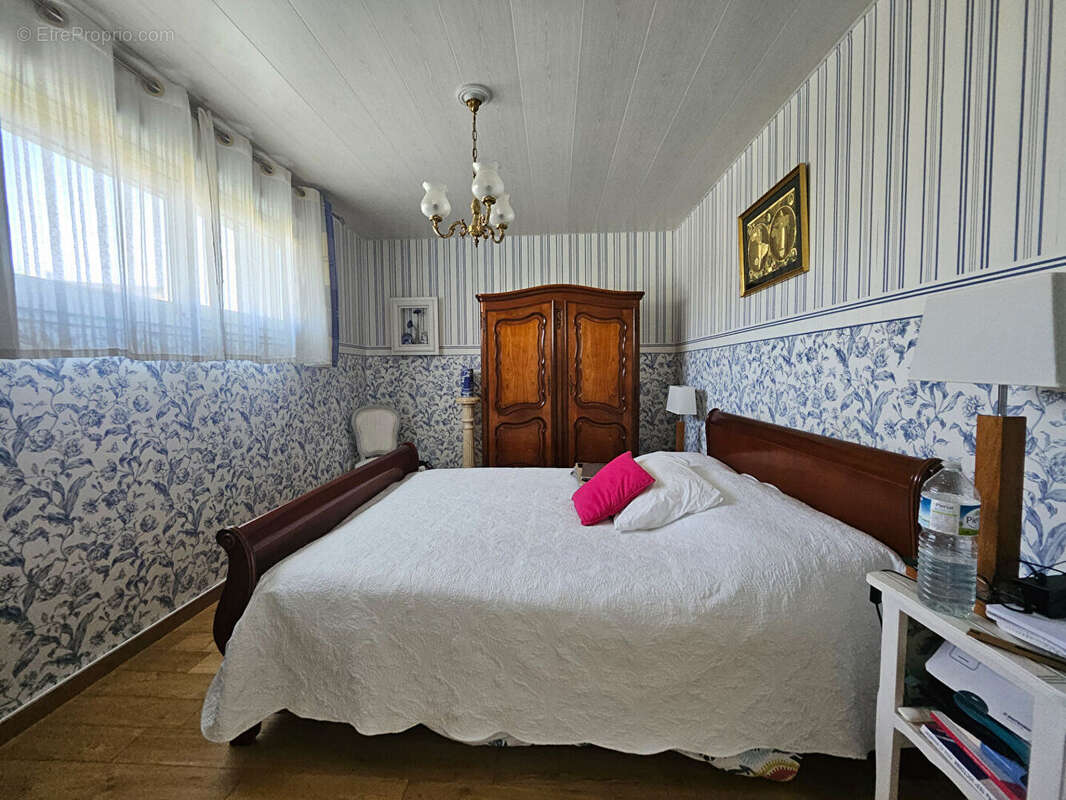 Maison d'exception à Vendre à Rivery - Un Écrin de Prestige de 200 m² - photo 10