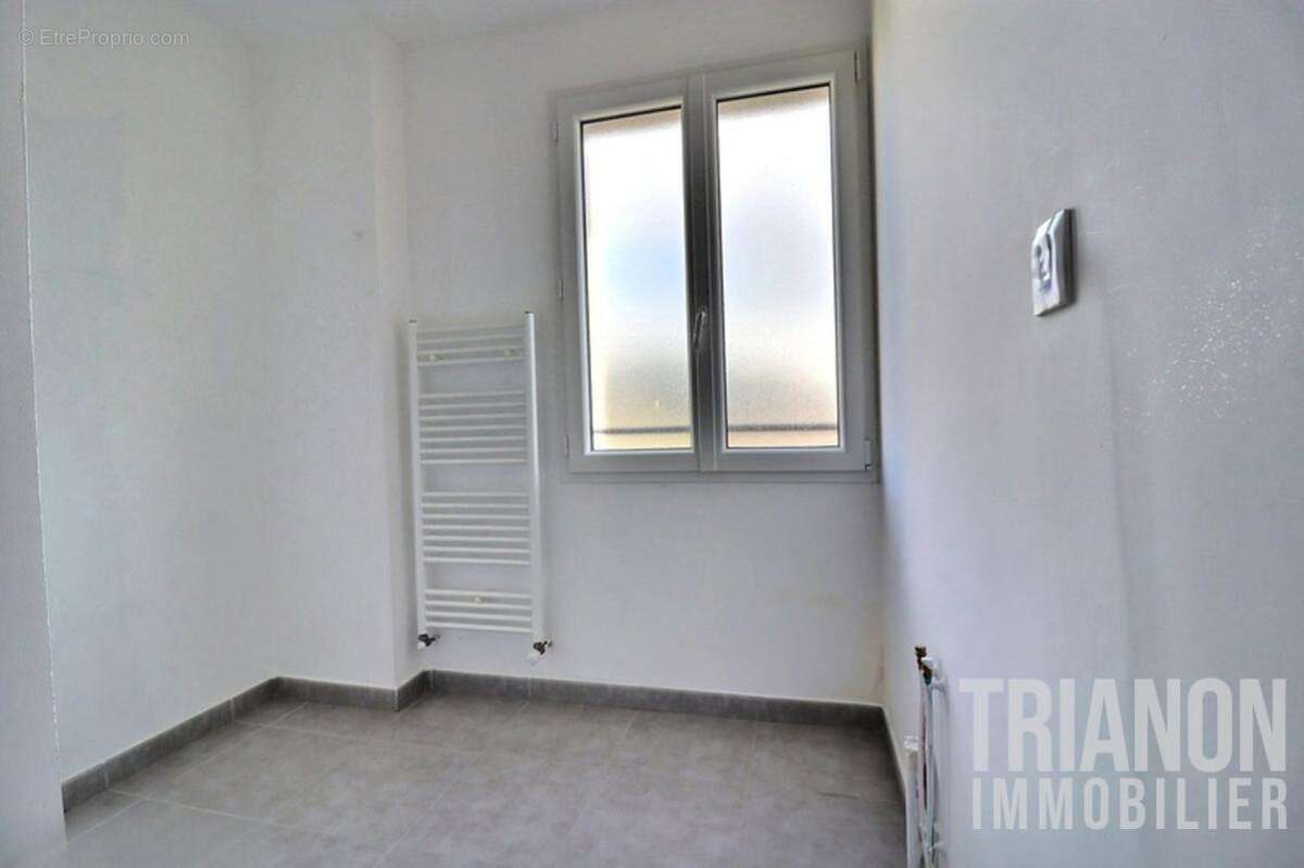 Maison à VAUX-SUR-SEINE