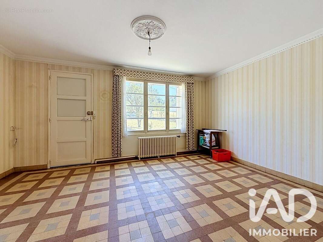 Photo 3
