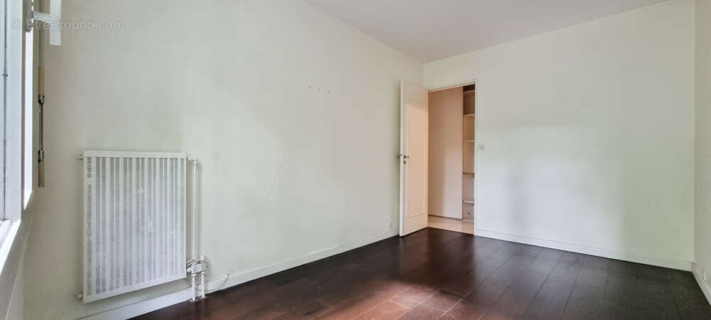 Appartement à PARIS-20E