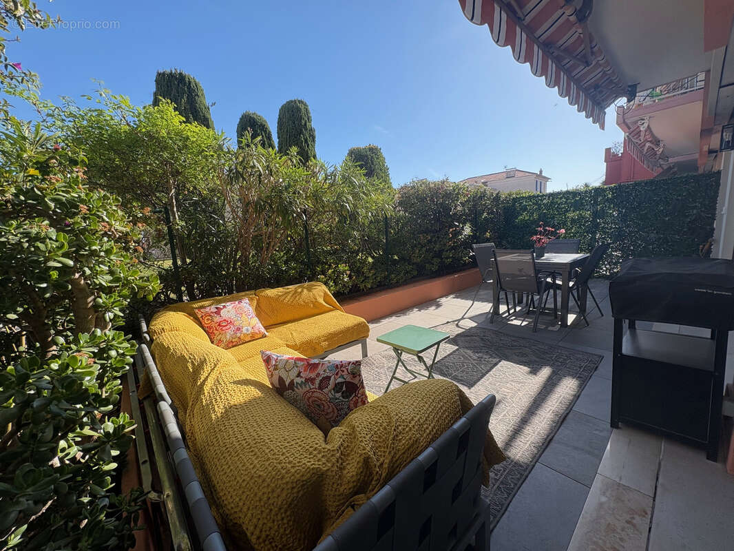 Appartement à CAP-D'AIL