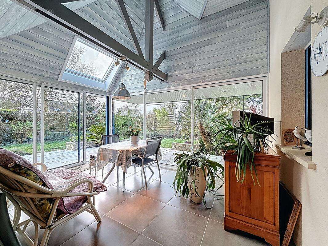 Maison à SURZUR