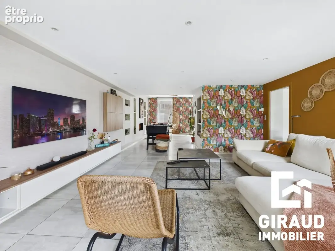 Maison 7 pièces 258 m² à vendre à Fontenay-Le-Comte (85200) - photo 4