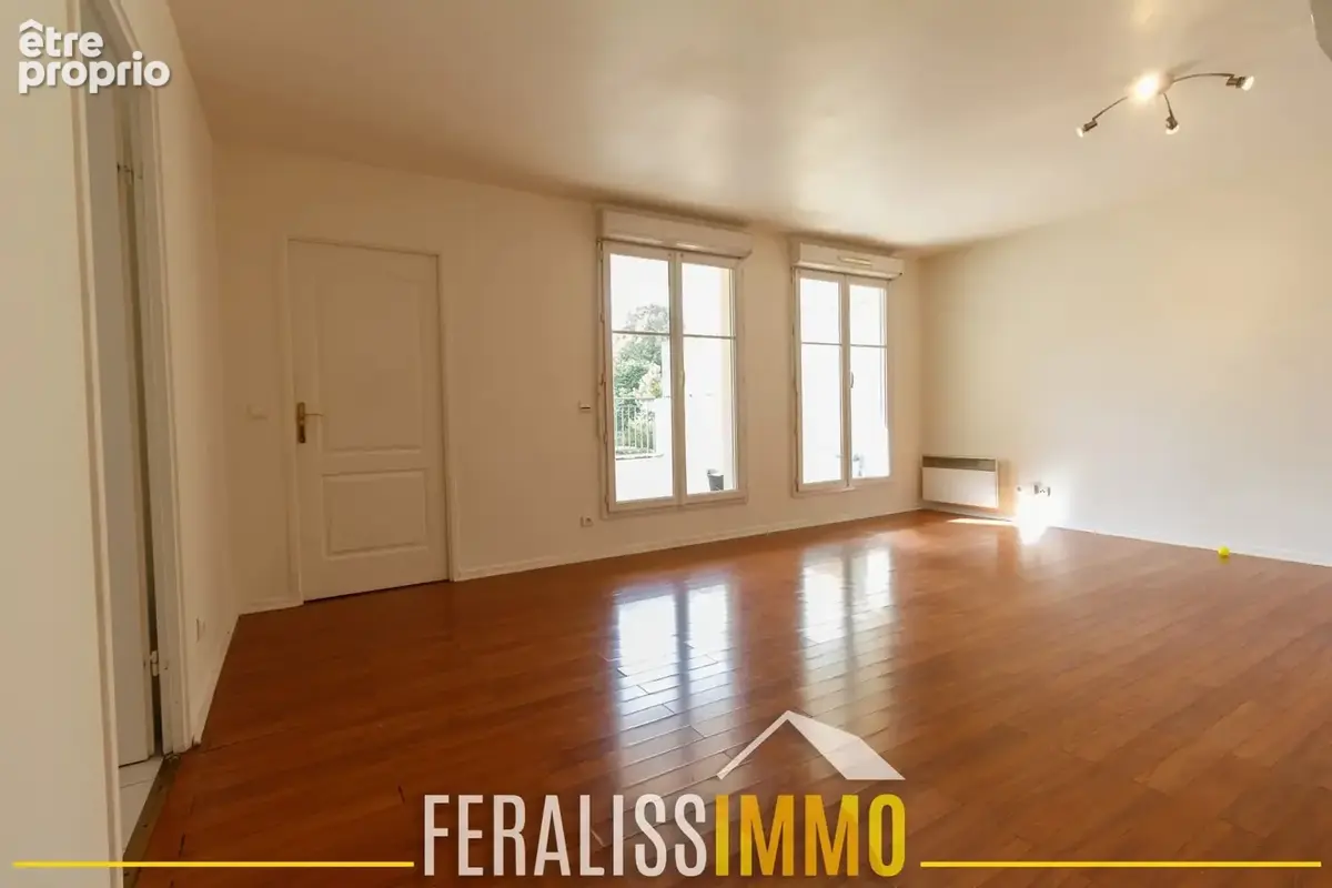 Rare ! Appartement F3 de 66 m2 avec terrasse de 23 m2 ! - photo 3