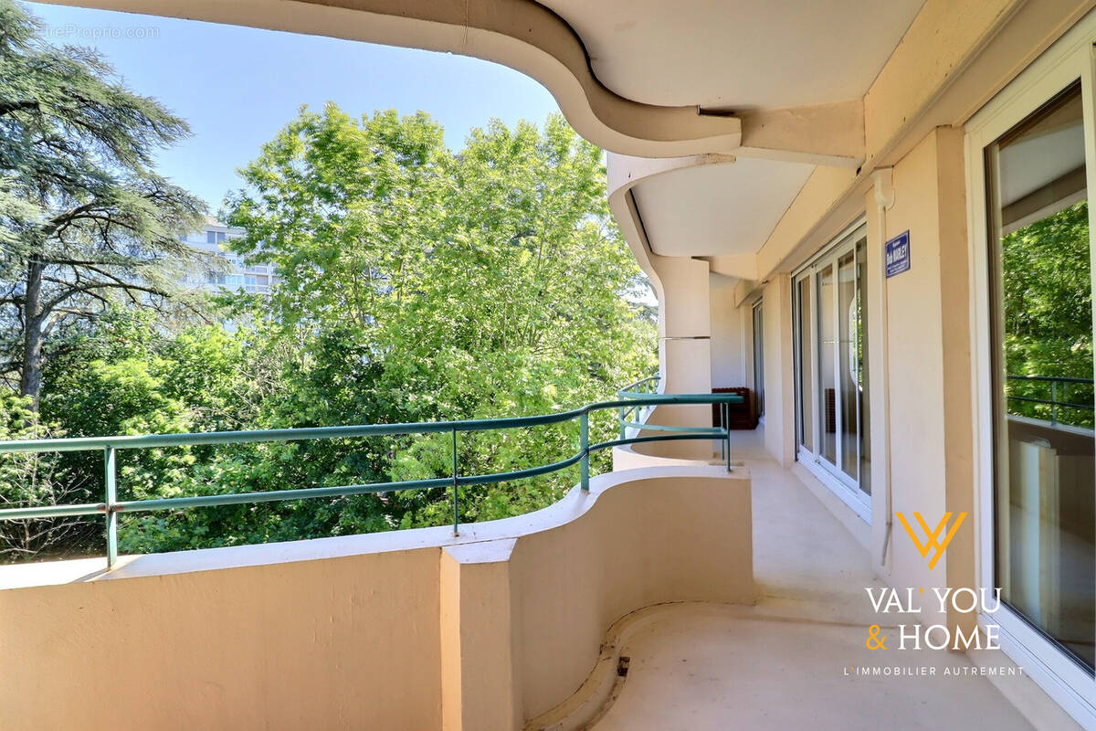 Appartement à LYON-9E