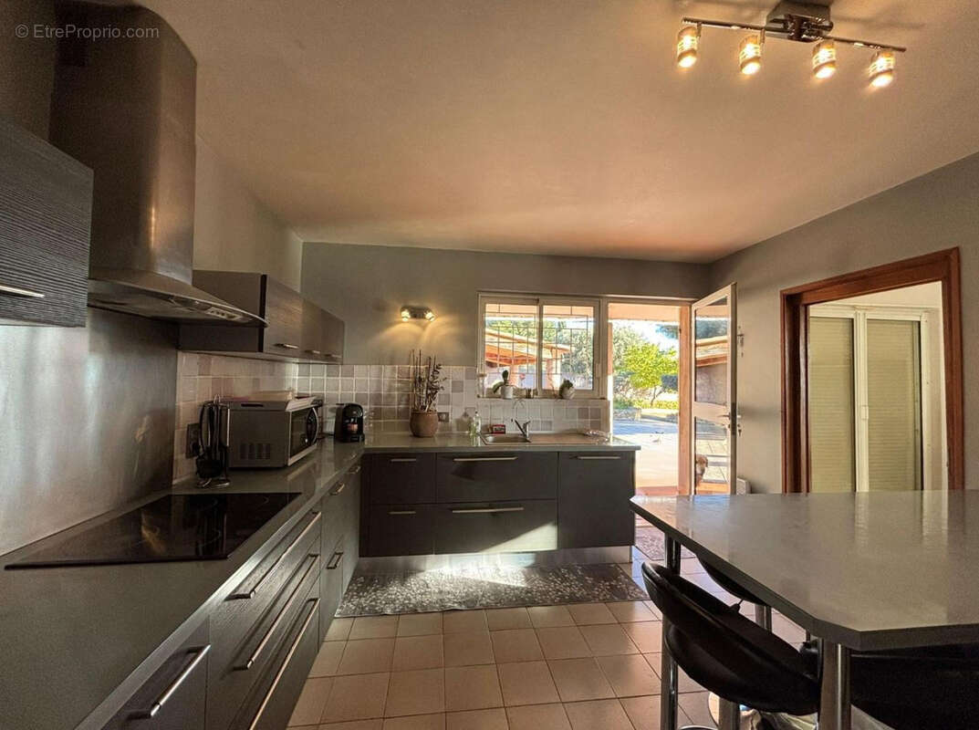 Maison à LA CADIERE-D&#039;AZUR