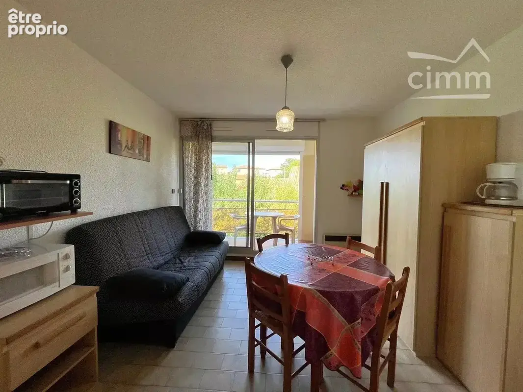 Studio cabine avec terrasse et place de parking - photo 3