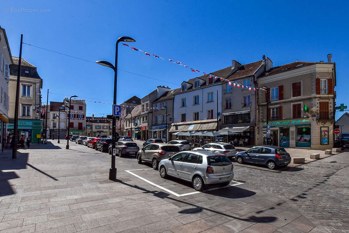 Maison à BRIE-COMTE-ROBERT