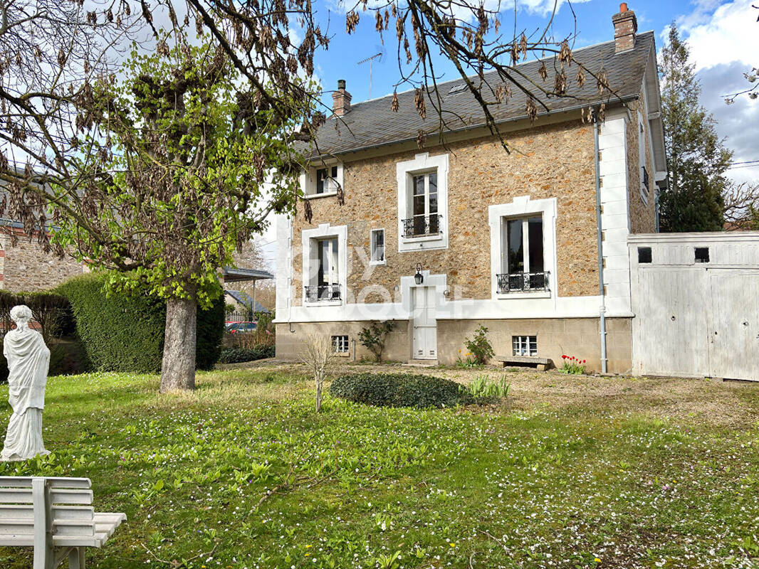 Maison à SOISY-SUR-SEINE