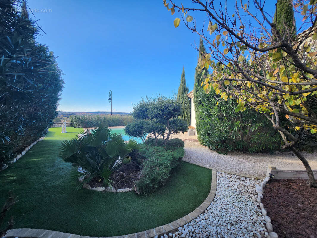 Maison à SAINT-MAXIMIN