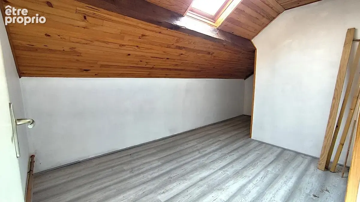 Maison semi-individuelle de 138 m² à Etroeungt - photo 7