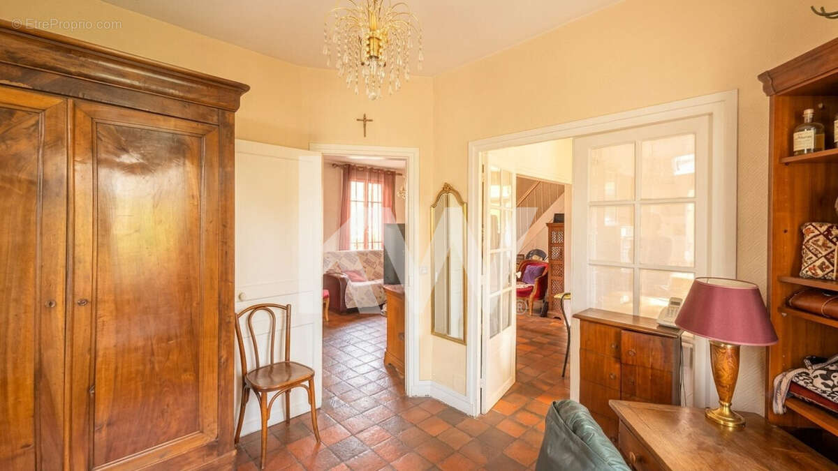 Maison 145 m² à Deuil-La-Barre  - photo 3