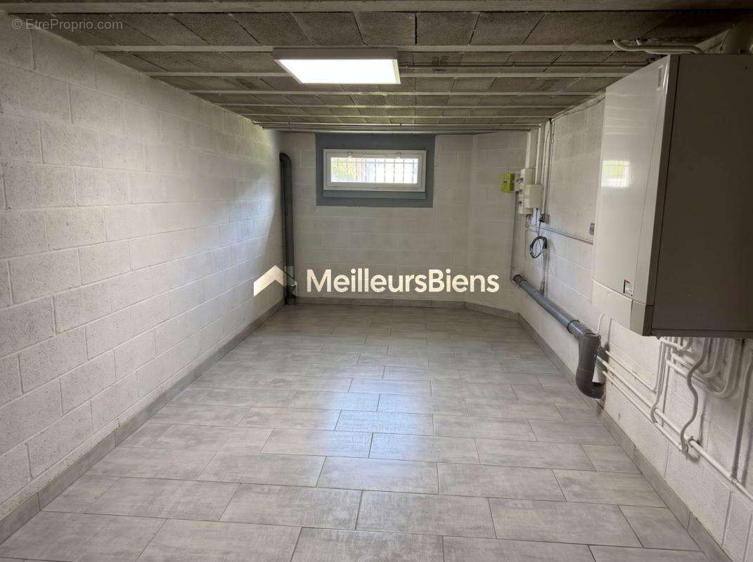 Maison à SAINT-PARRES-AUX-TERTRES