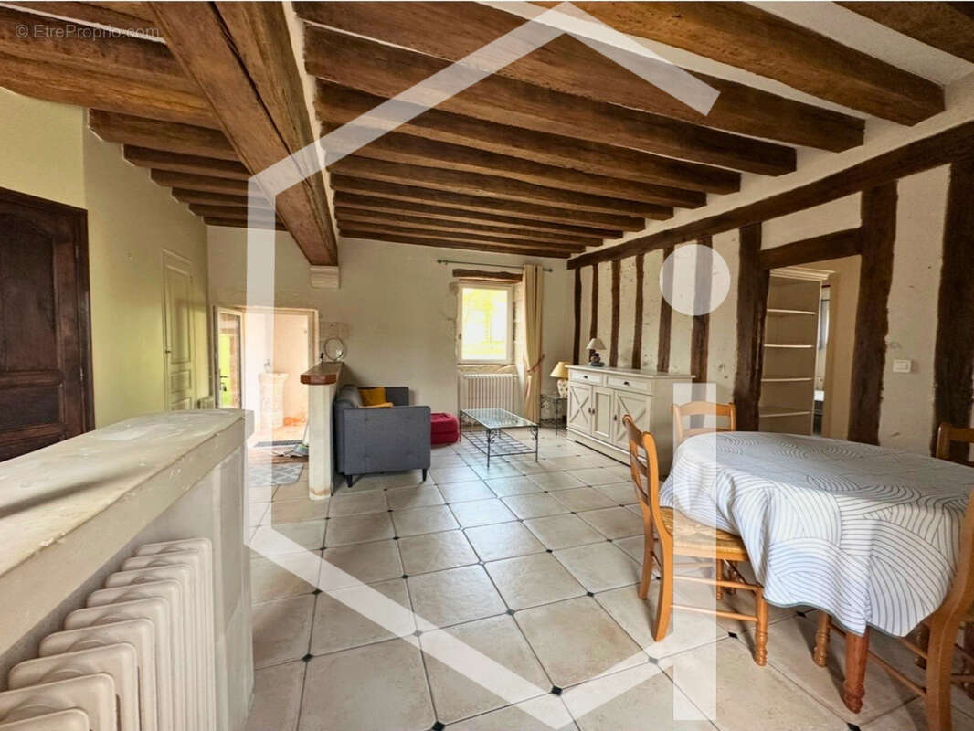 Maison à COSNE-COURS-SUR-LOIRE