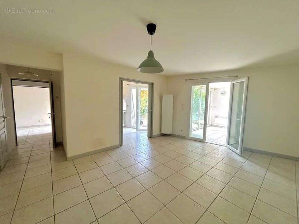 Maison à GREOUX-LES-BAINS