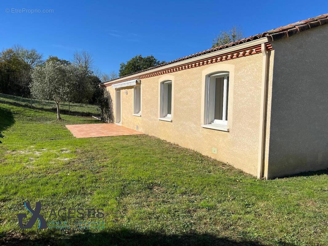   - Maison à SAIX