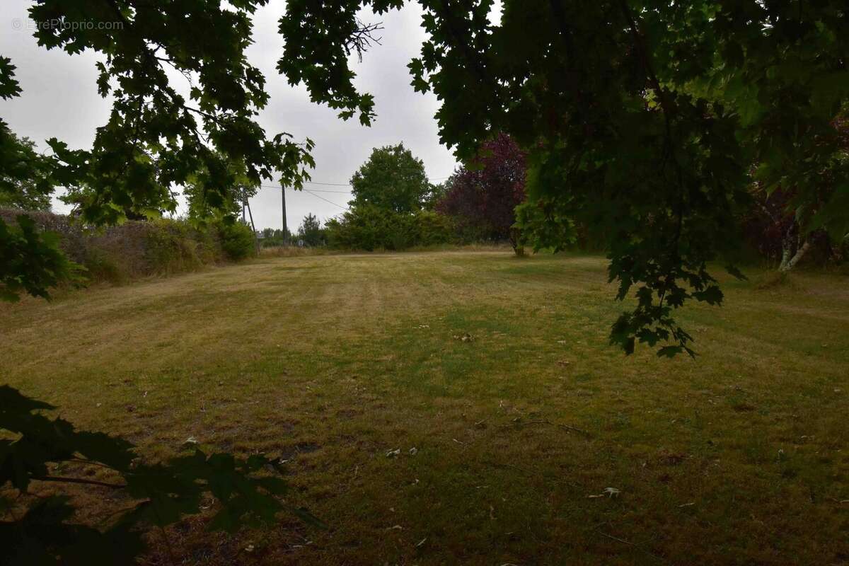 Terrain à PERIGUEUX