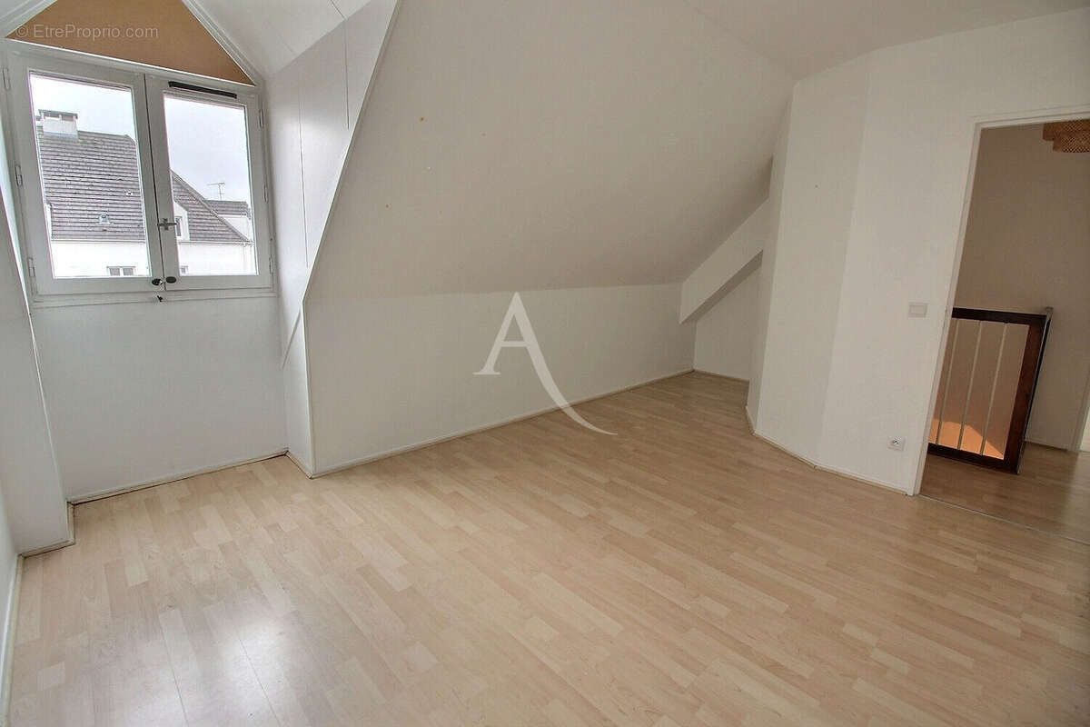 Appartement à THIAIS