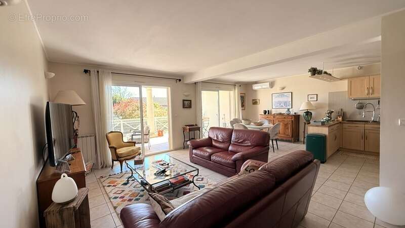 Appartement à CHATEAURENARD