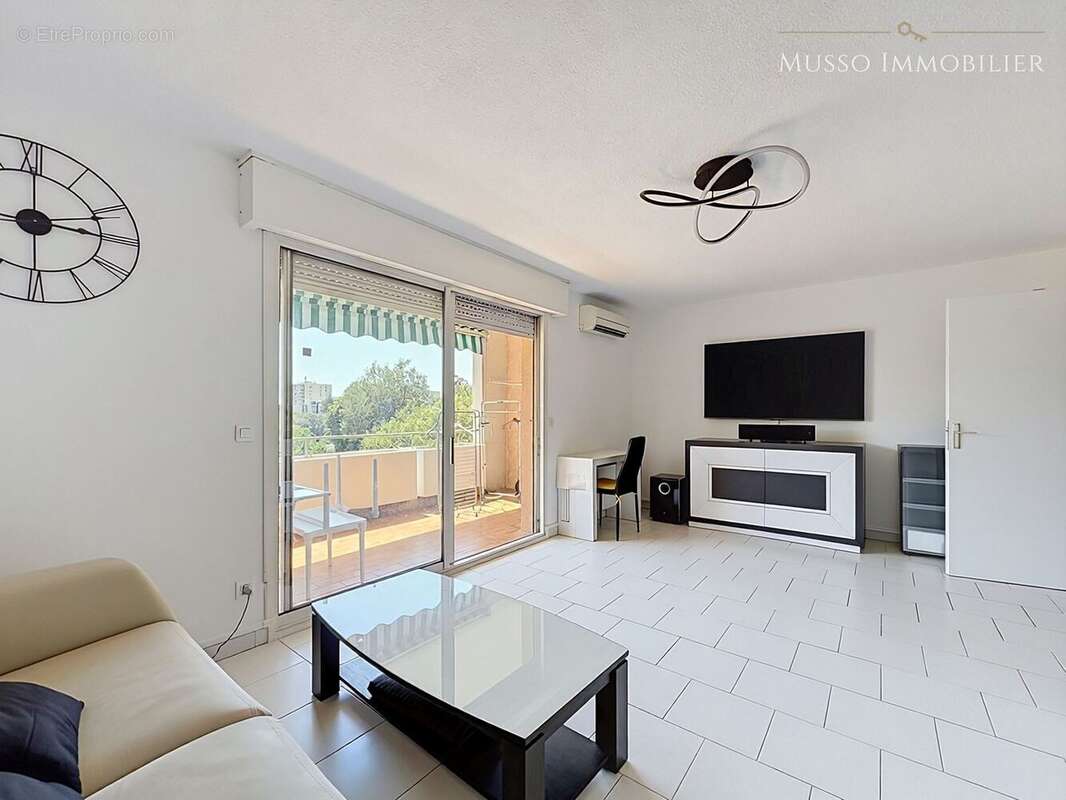 Appartement à MARSEILLE-11E