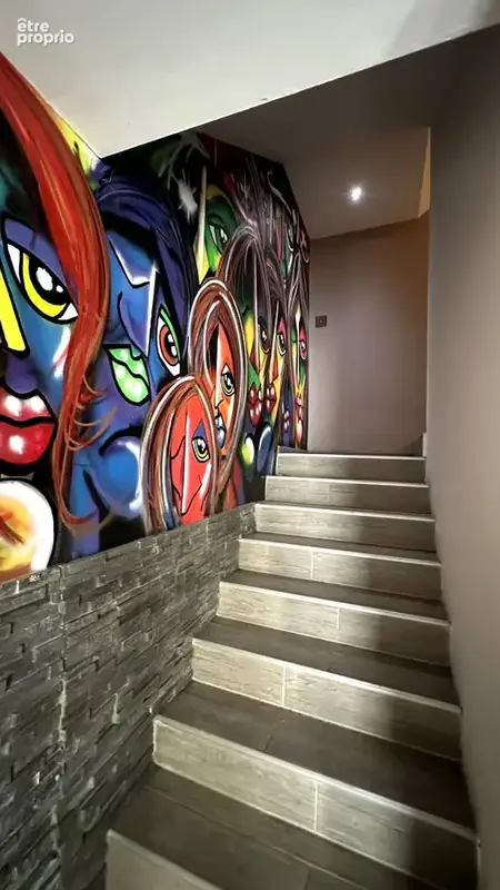 Une maison pleine de charme aux beaux volumes et au fort potentiel ! - photo 6