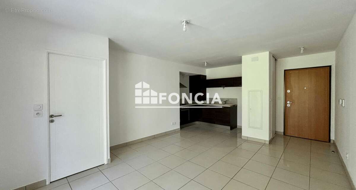 Appartement à CHAMPAGNE-AU-MONT-D'OR