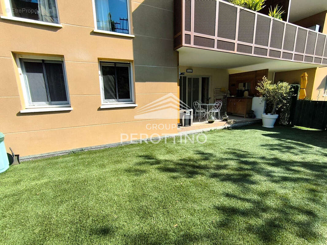 Appartement à PEYNIER