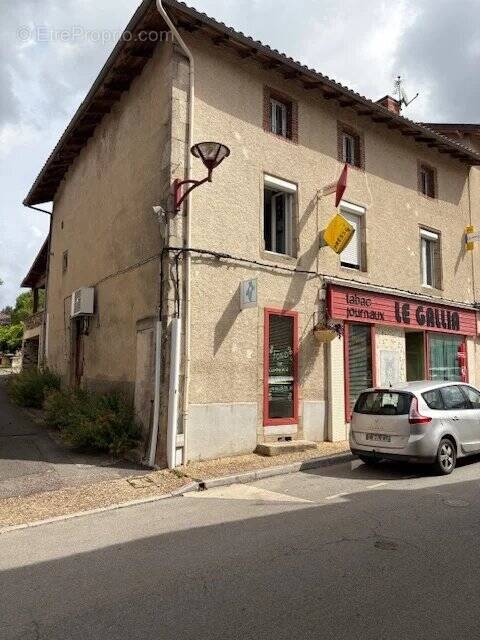 Appartement à SAINT-VICTURNIEN