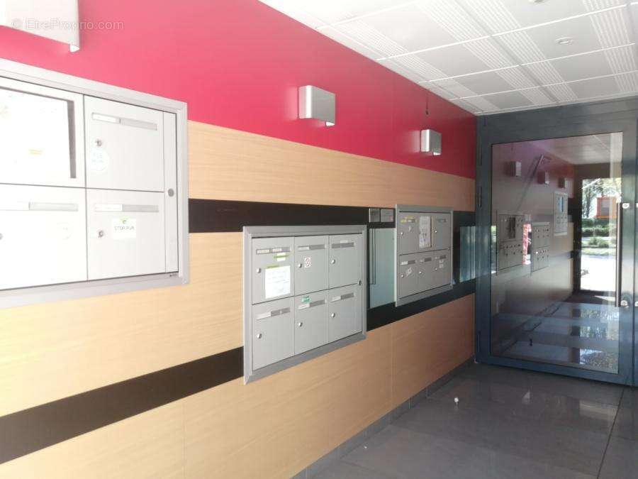 Appartement 65 m² à Saint-Ave  - photo 518