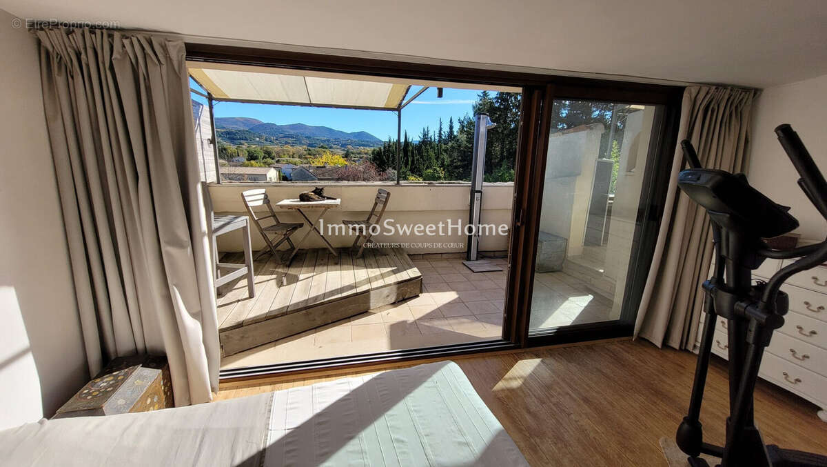 Maison à MIRABEL-AUX-BARONNIES