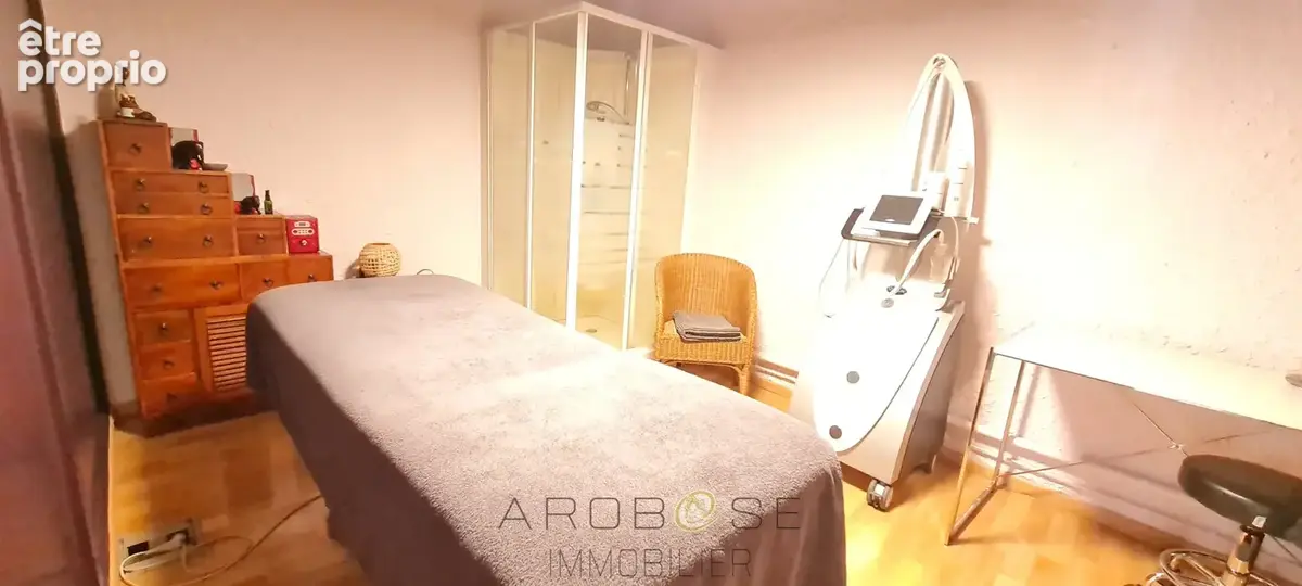 Immeuble commercial - photo 7