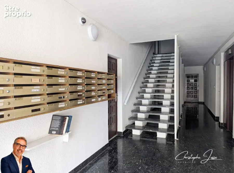 Appartement avec loggia vue mer et parking privé - photo 8