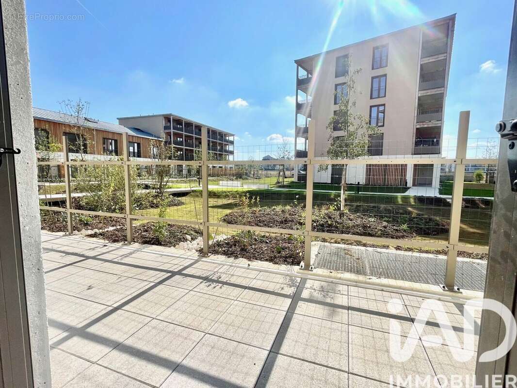 Photo 3 - Appartement à BUSSY-SAINT-GEORGES