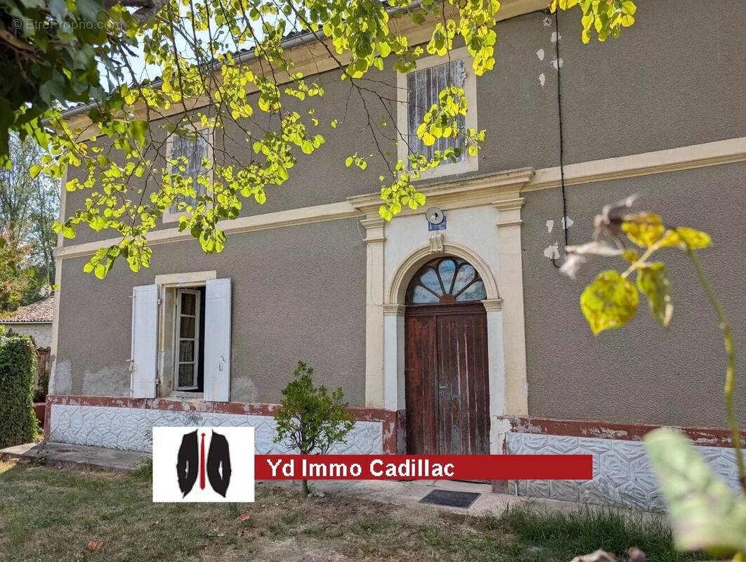 Appartement à BELLEBAT