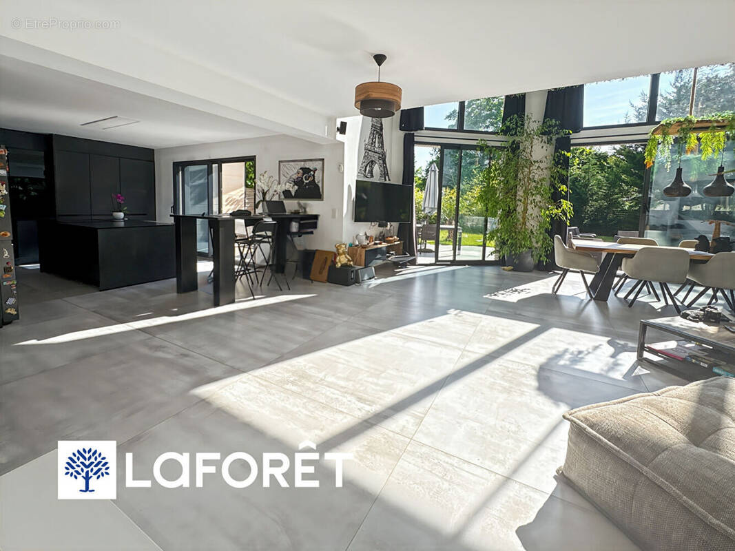 Maison à MORSANG-SUR-ORGE