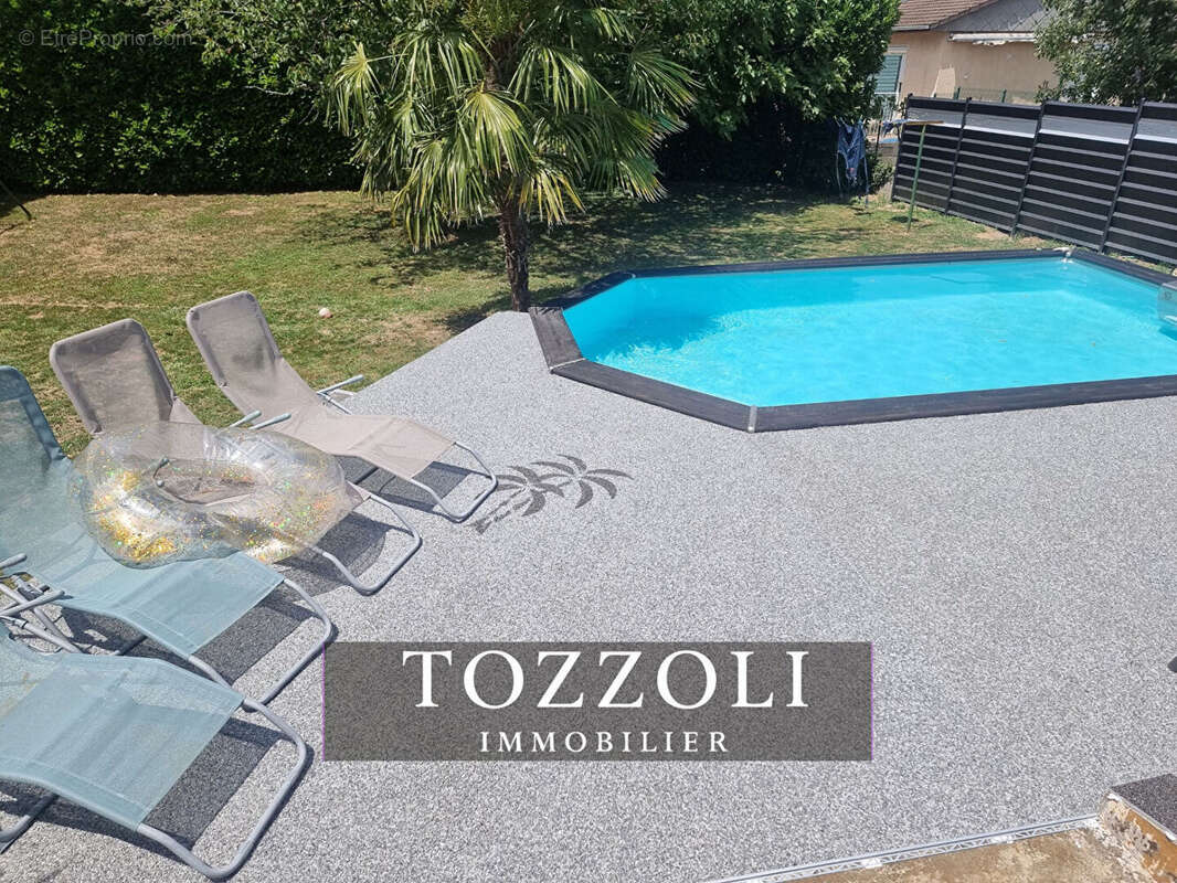 Maison à SAINT-LAURENT-DE-MURE