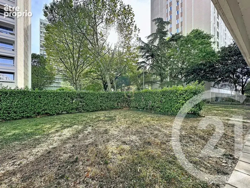 Appartement 7 pièces 137 m² à vendre à Villeurbanne (69100) - photo 11