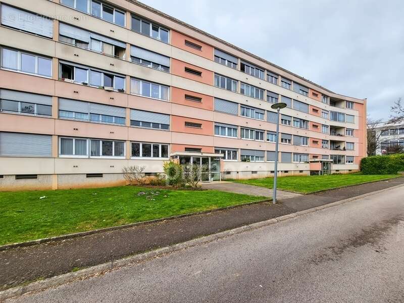 Appartement de 49 m² - 1 chambre à CHENOVE (21) - photo 9