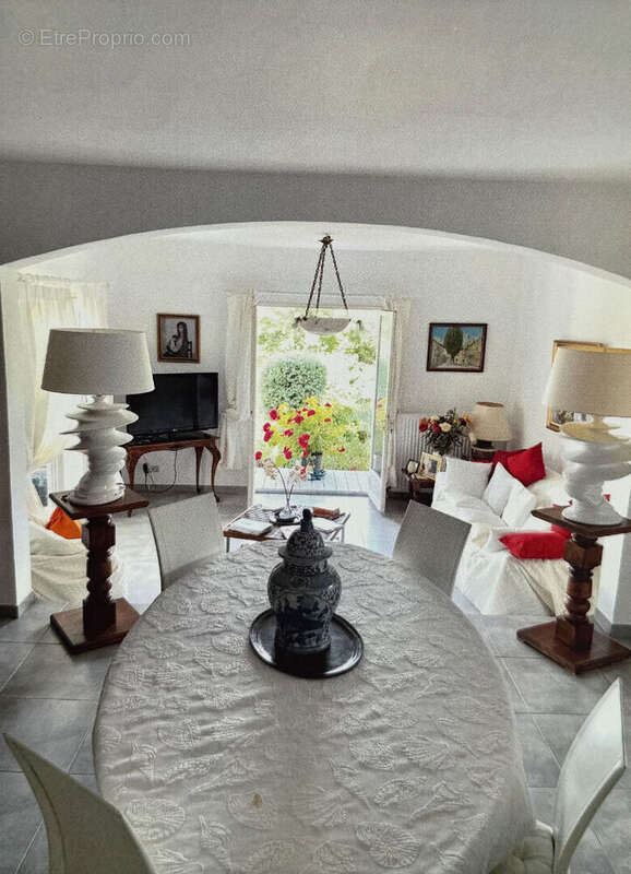 Viager occupé , Belle maison provençale avec piscine  Villeneuve-lès-Avignon - photo 7