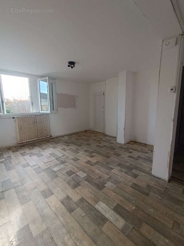 Appartement F4 - photo 2
