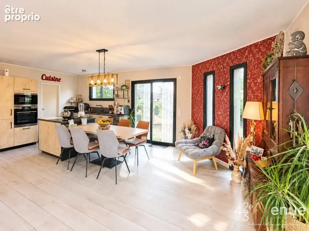 Maison 5 pièces 103 m² à vendre à Saint-Chamond (42400) - photo 2