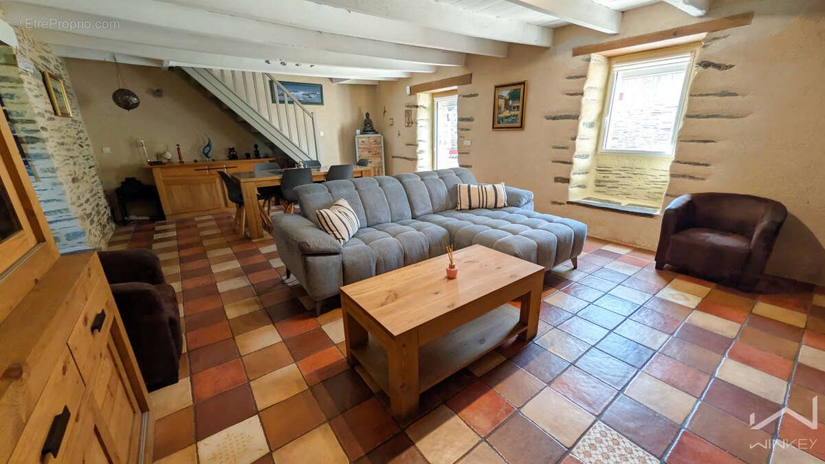 Maison 110m2 en pierres avec piscine couverte & dependance - les fougerets - photo 4